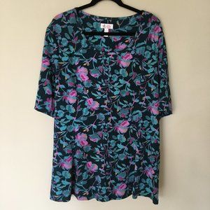Floral, flared, 3/4 sleeve (elbow sleeve) top